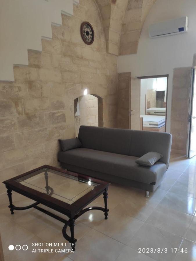 La Corte Della Zia Santa Apartment San Cesario di Lecce Luaran gambar